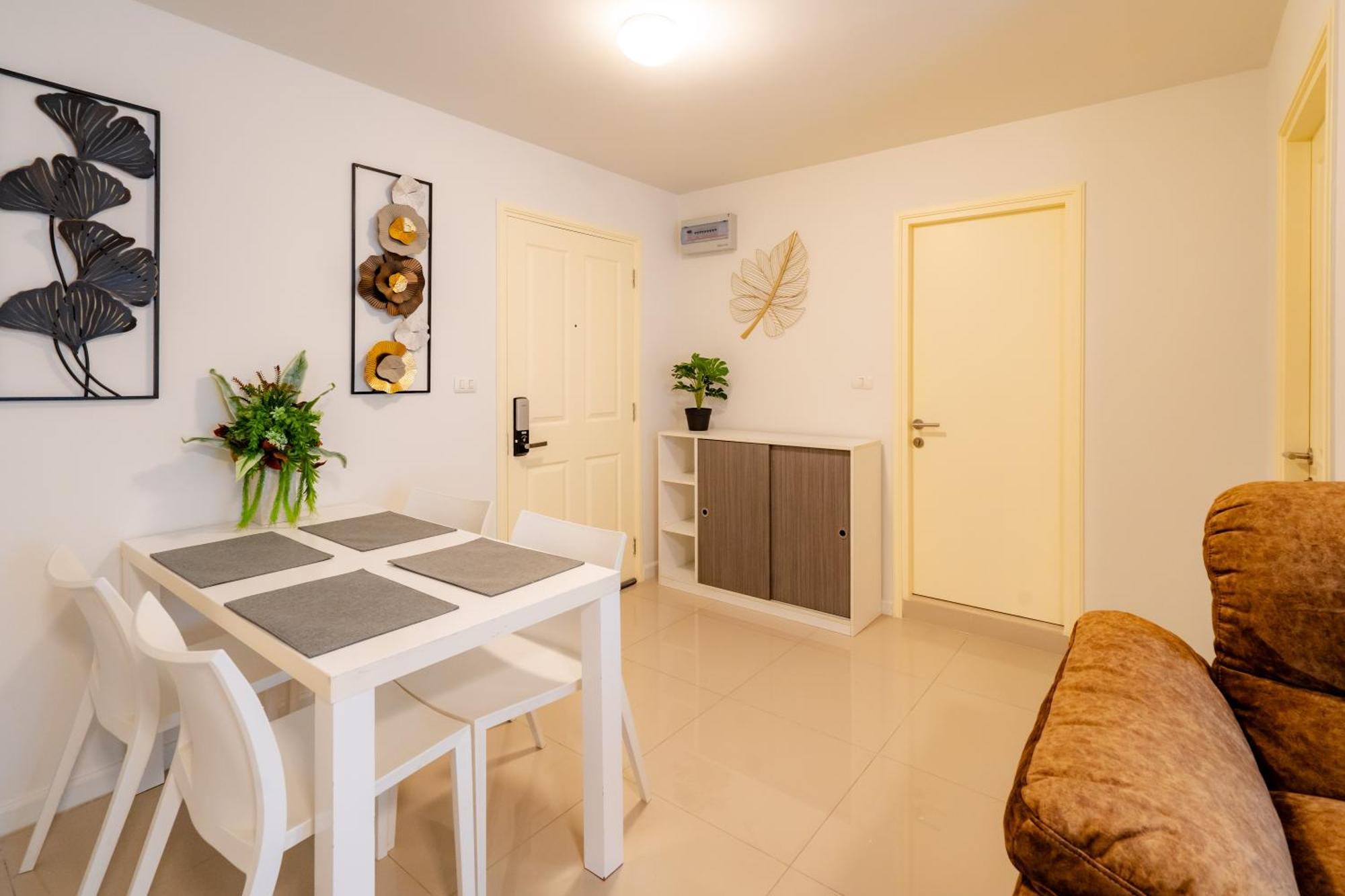 Apartment Luxury 2 Bedroom Old 168