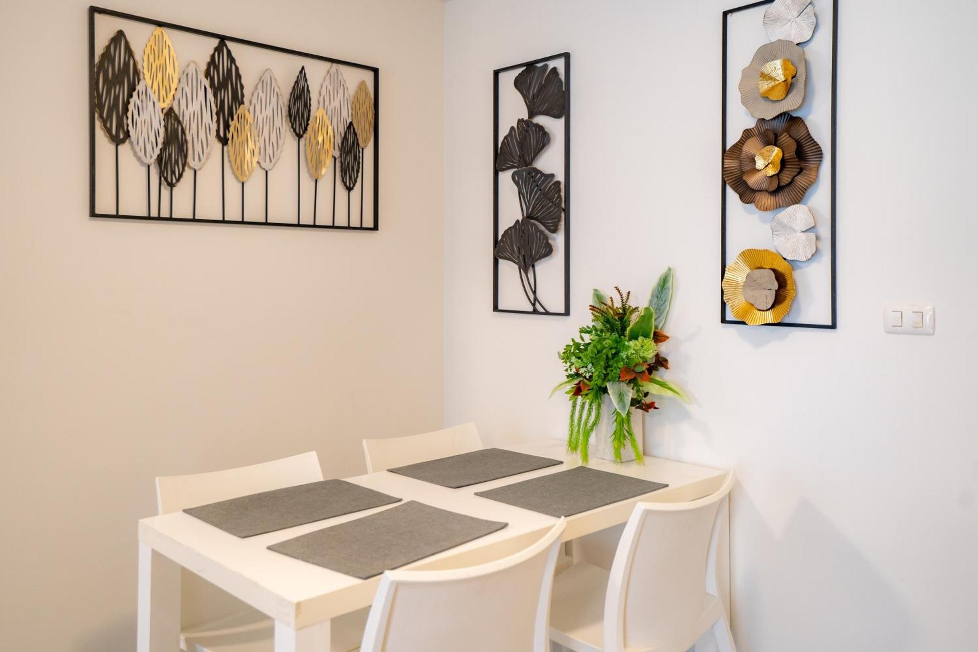 Luxury 2 Bedroom Old 168 Apartment Chiang Mai