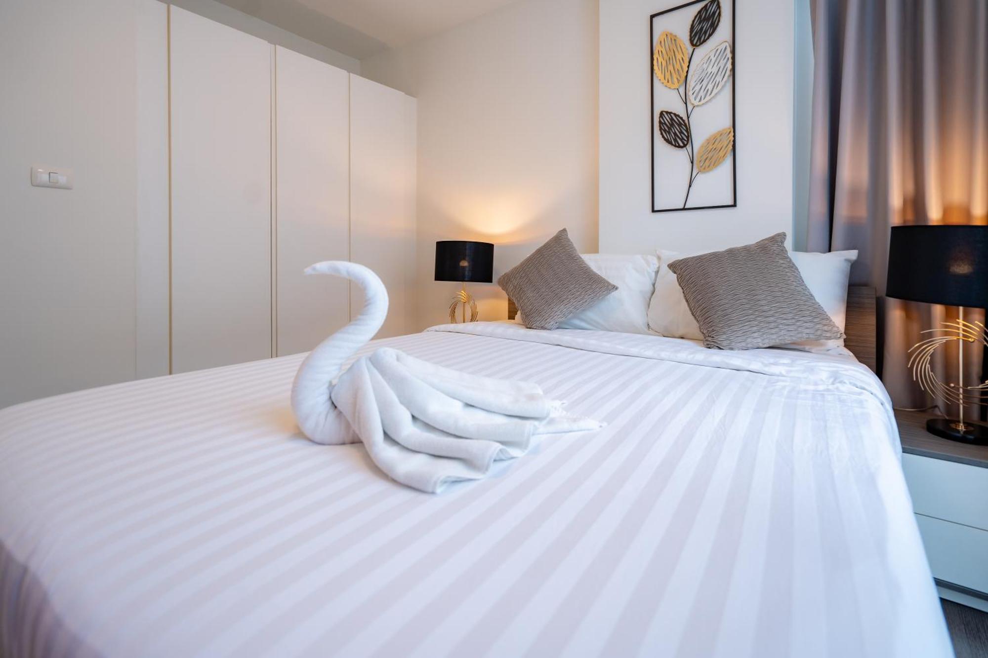 Luxury 2 Bedroom Old 168 Apartment Chiang Mai