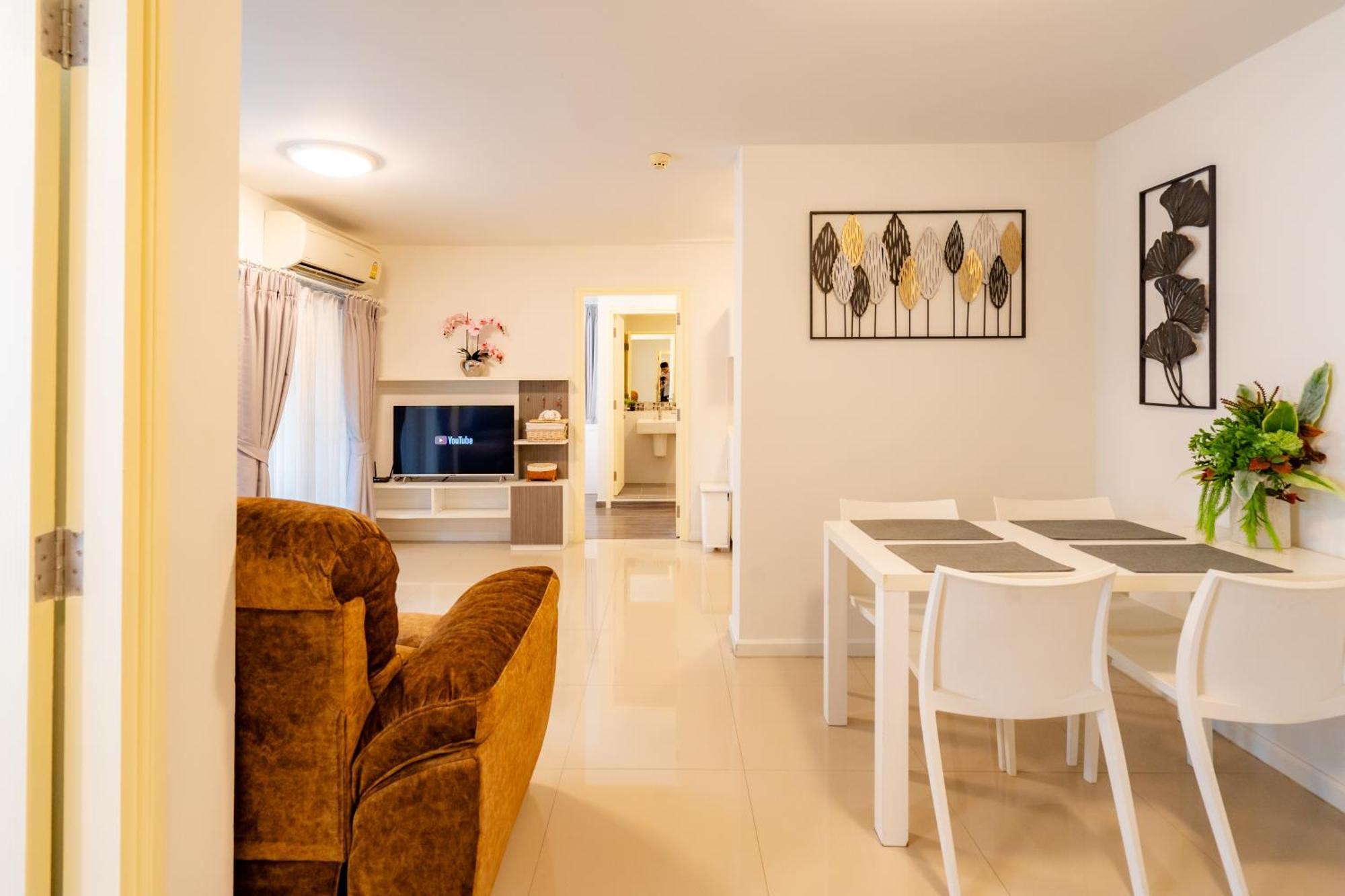 Luxury 2 Bedroom Old 168 Apartment Chiang Mai