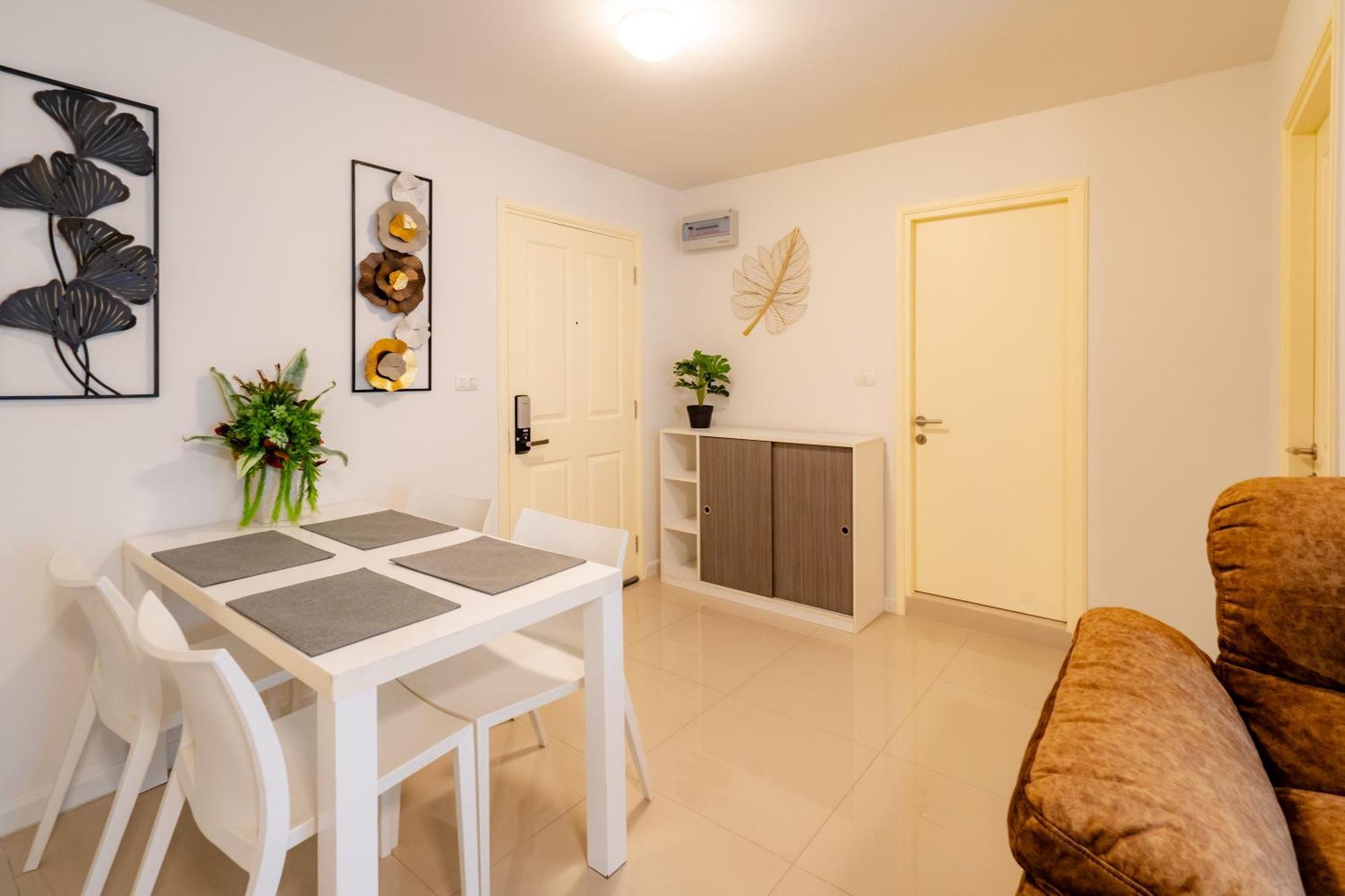 Apartment Luxury 2 Bedroom Old 168 Chiang Mai
