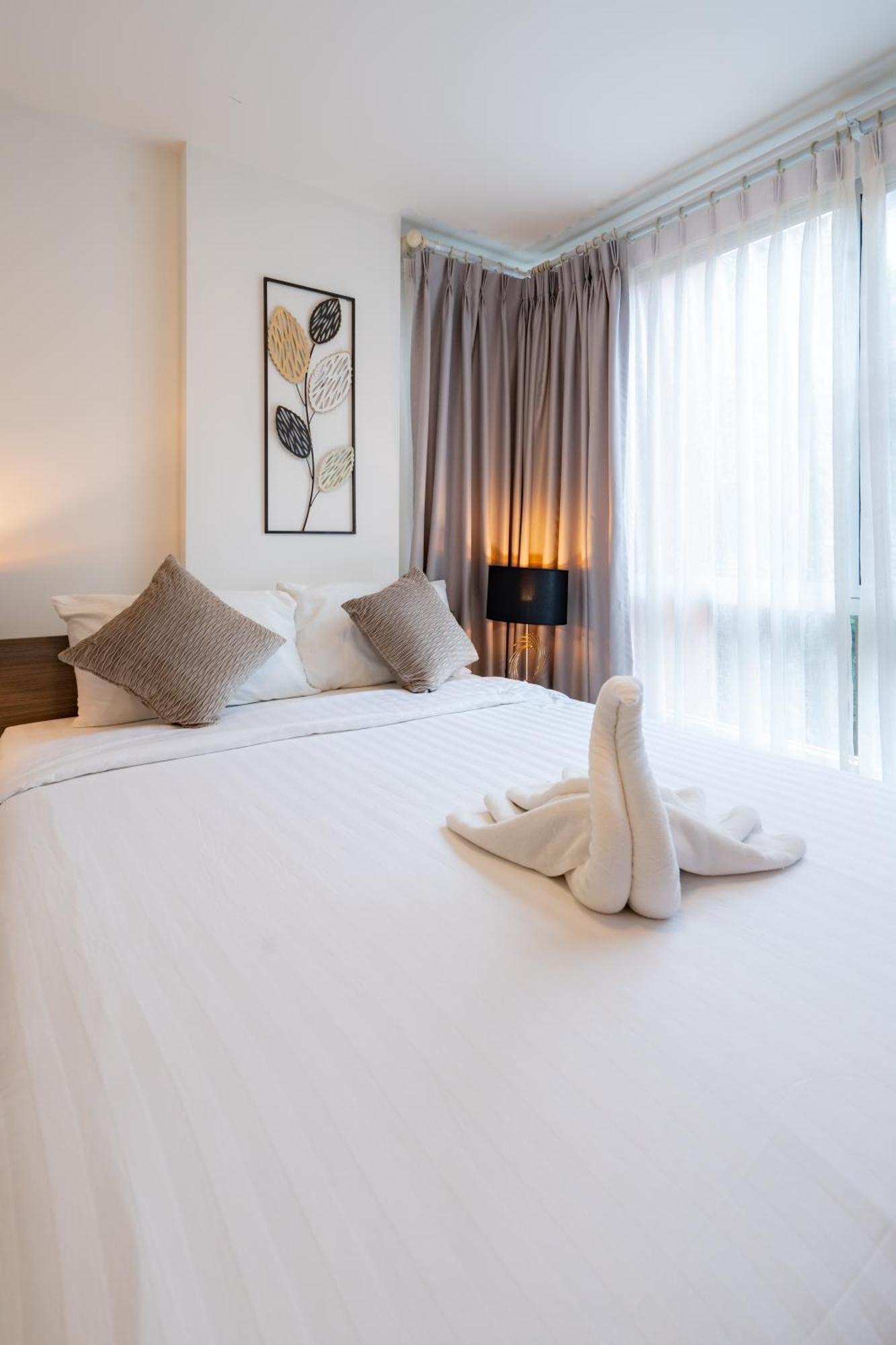 Luxury 2 Bedroom Old 168 *