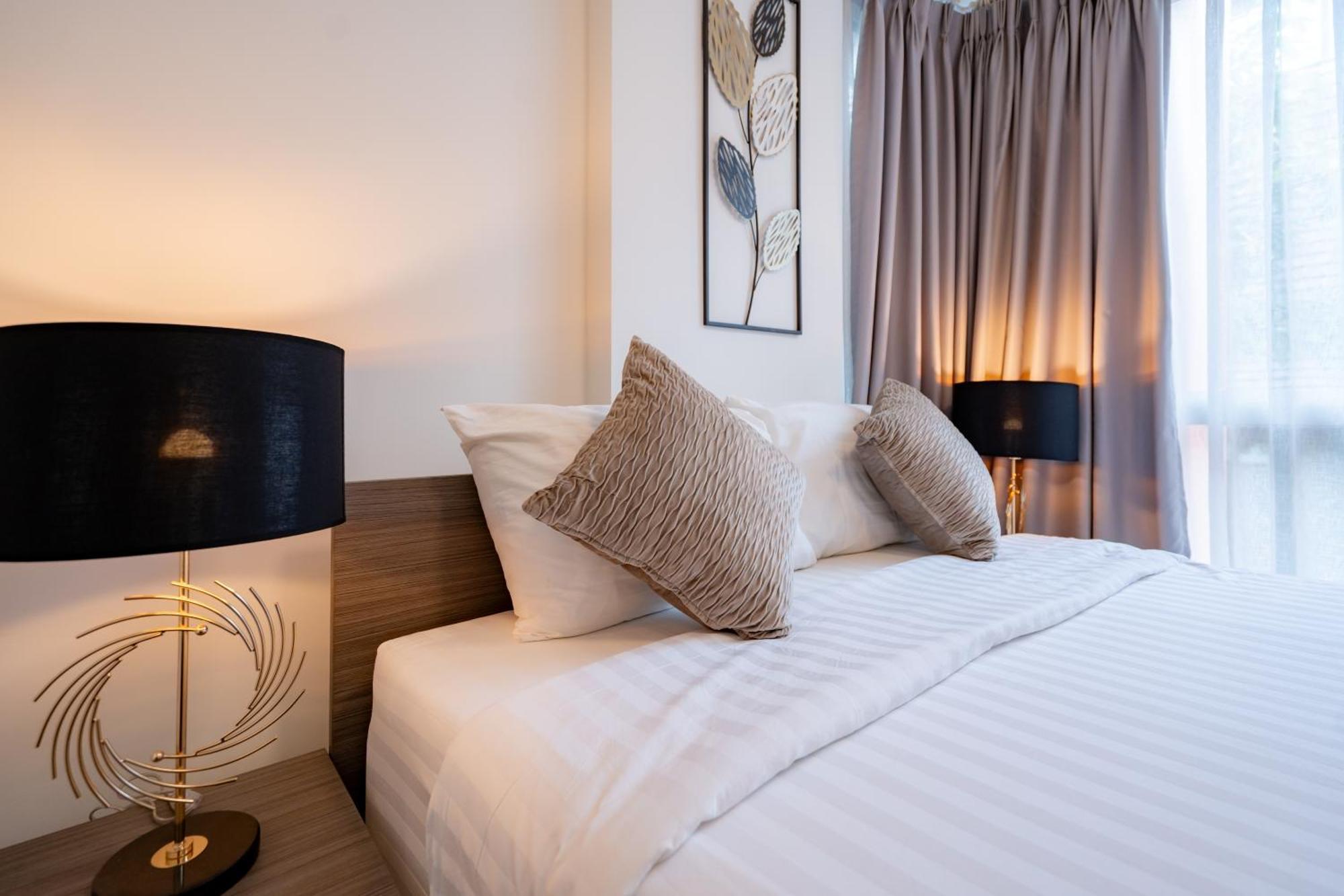 Luxury 2 Bedroom Old 168 *